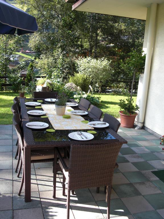 Hotel-Pension Flora Saalbach-Hinterglemm Kültér fotó