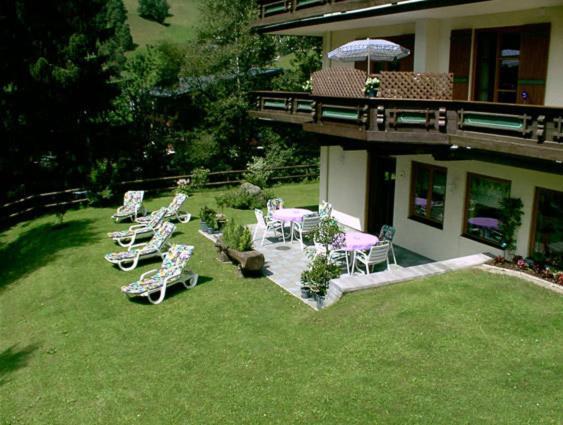 Hotel-Pension Flora Saalbach-Hinterglemm Kültér fotó