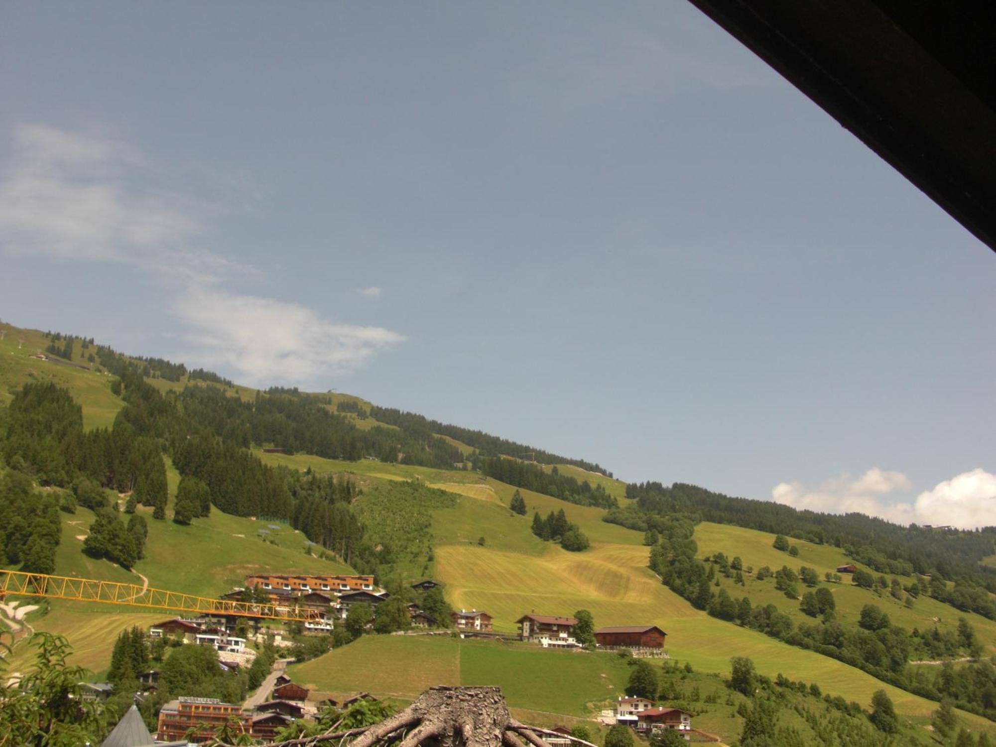 Hotel-Pension Flora Saalbach-Hinterglemm Kültér fotó