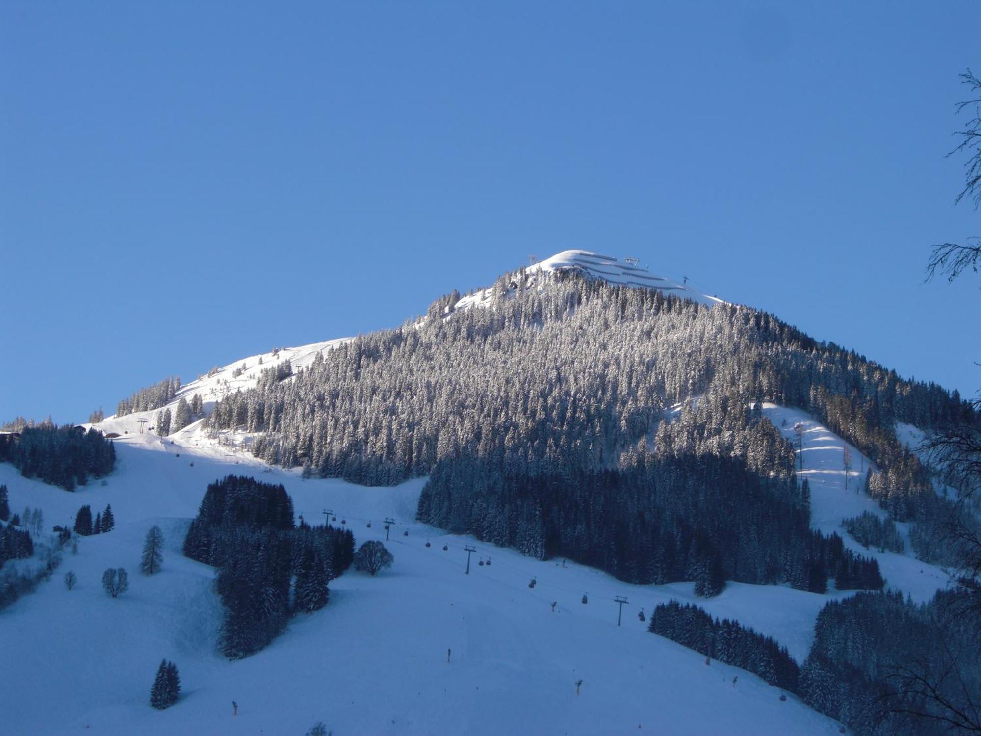 Hotel-Pension Flora Saalbach-Hinterglemm Kültér fotó