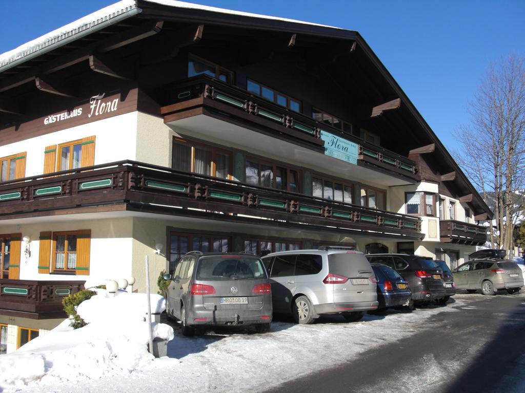 Hotel-Pension Flora Saalbach-Hinterglemm Kültér fotó